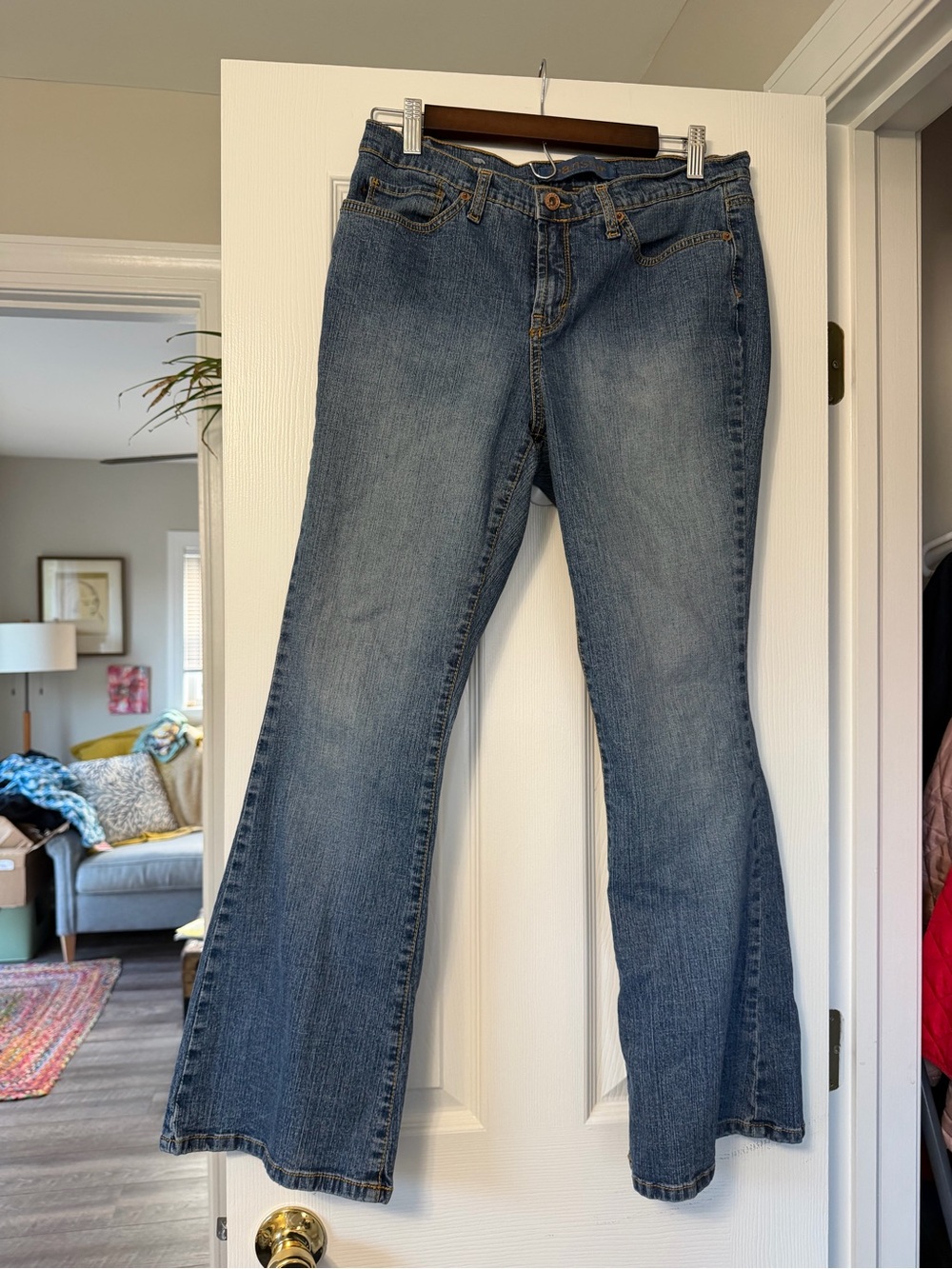 Women’s Classic Mid-Blue Bootcut Jeans
